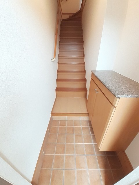 玄関 ブライトサンライズＦ