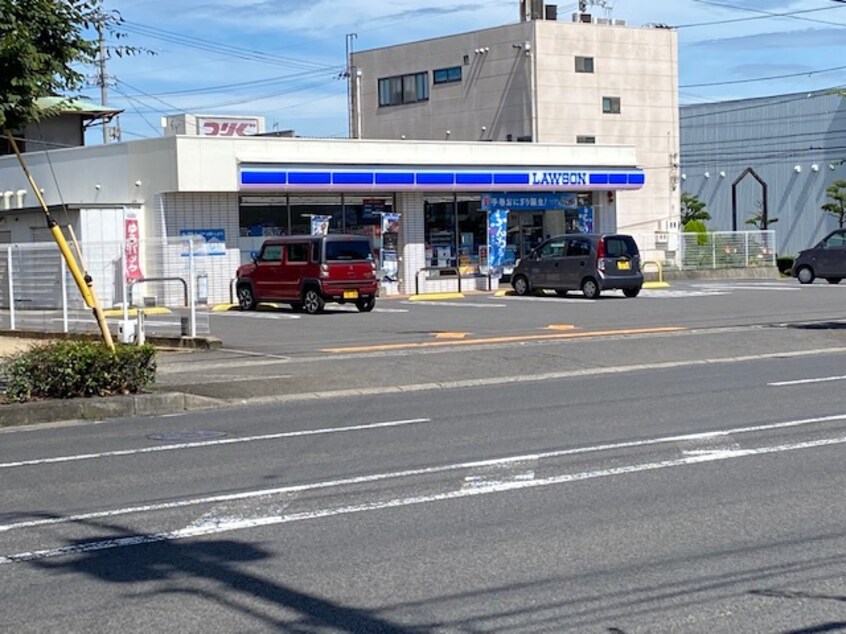 ローソン(コンビニ)まで159m 三木借家－東から２軒目