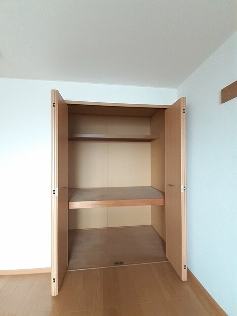 収納 センチュリー２１　Ｂ