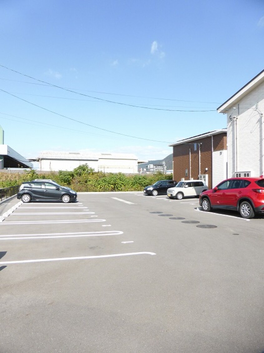 駐車場 ナリッシュＬｅｅ　Ⅲ