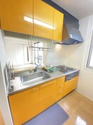  ルミエール松縄 A棟