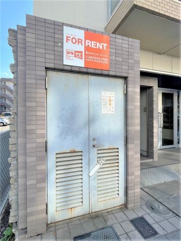  ウッドネスト中央