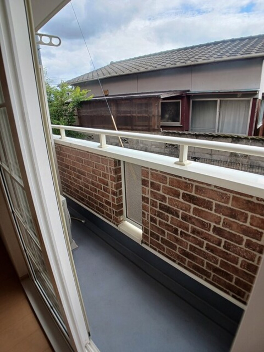 バルコニー ハイツ　コンチェルトＢ