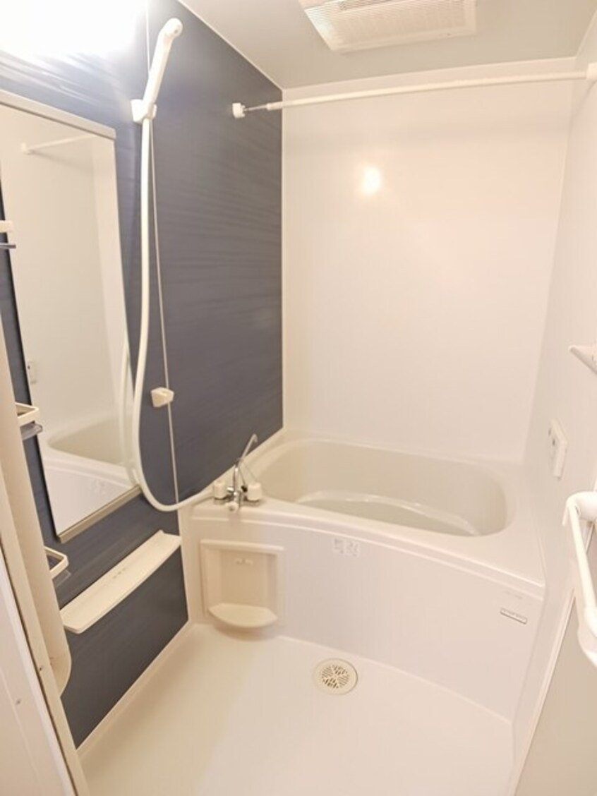 バス／シャワールーム等 フルール・Ｍ３　Ｂ