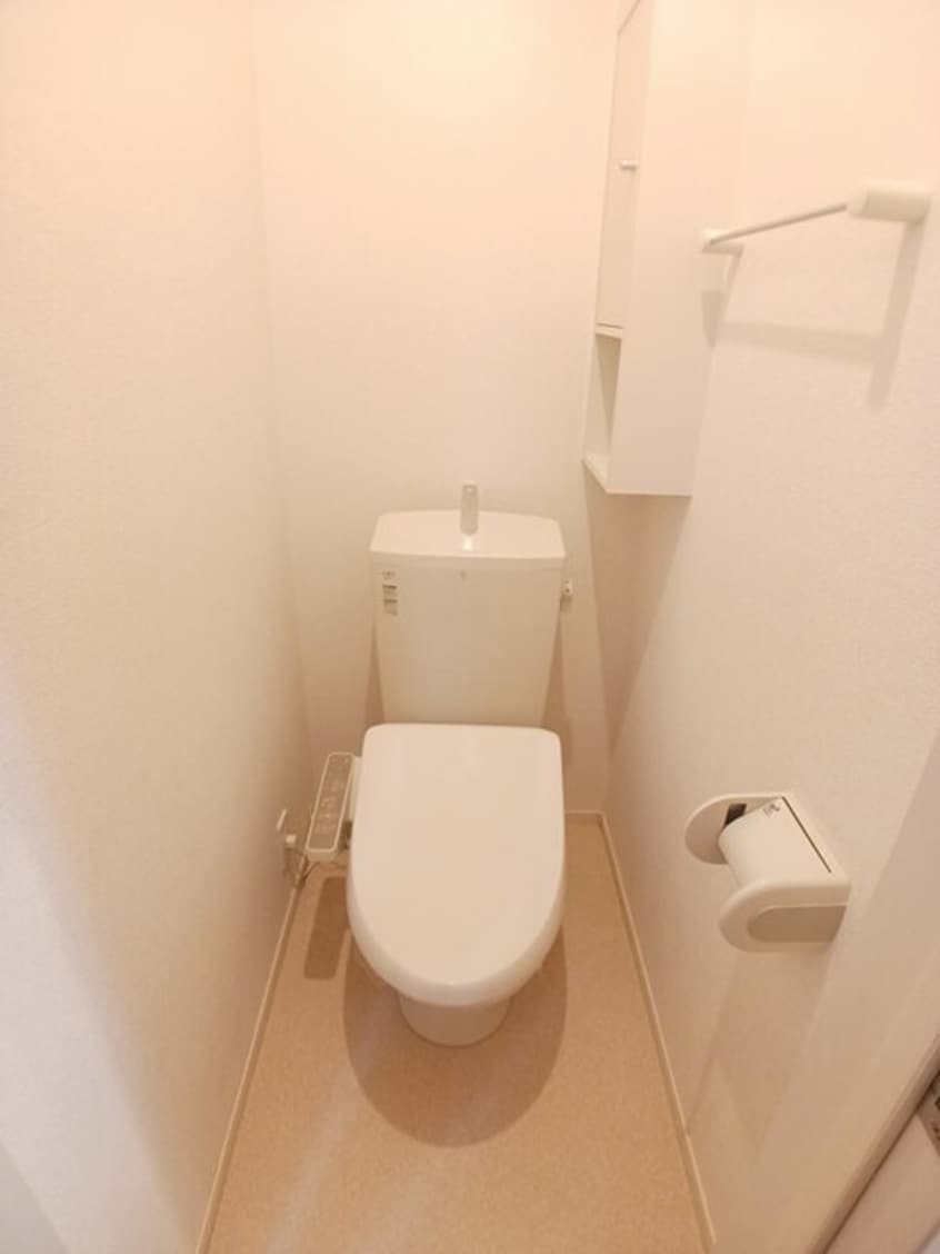 トイレ サンピアス木太２