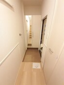 玄関 ニューマリッチ西岡