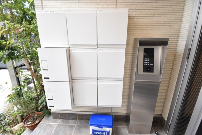 オートロック・宅配ボックス D-room一富士