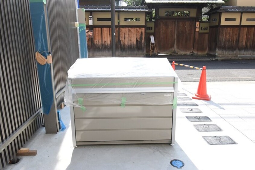 ゴミ庫 D-room一富士