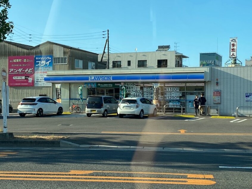 ローソン(コンビニ)まで422m アパッショナート東浜