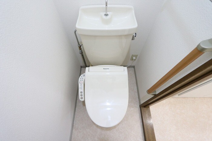 温水洗浄暖房便座 ロイヤルコート円座 C棟