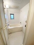  ルミエール松縄 B棟