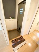  ルミエール松縄 B棟