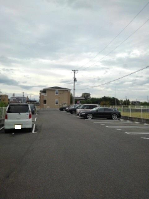 駐車場 プラタナス