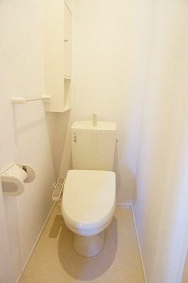 トイレ ルピナスⅡ