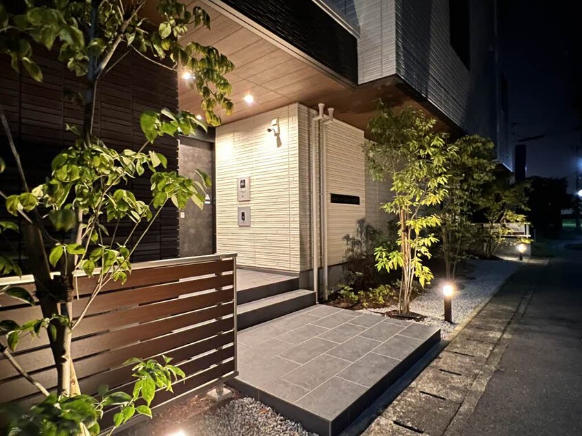  ヴォワレ エ フルール新北町