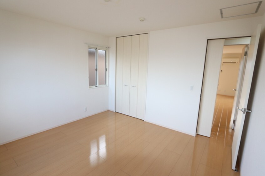 北洋室６帖 リジェール A棟