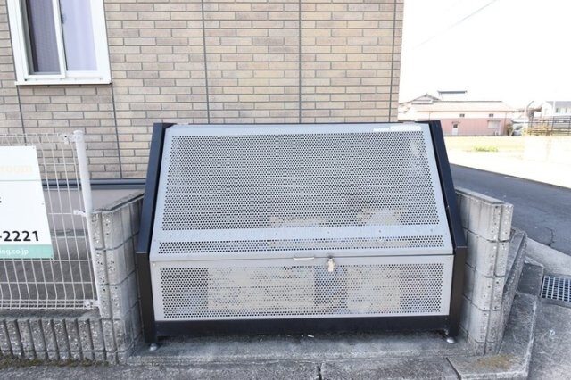 ゴミステーション リジェール A棟