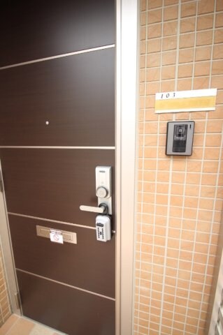 玄関錠（カードキータイプ） リーバス・E・イノセント B棟