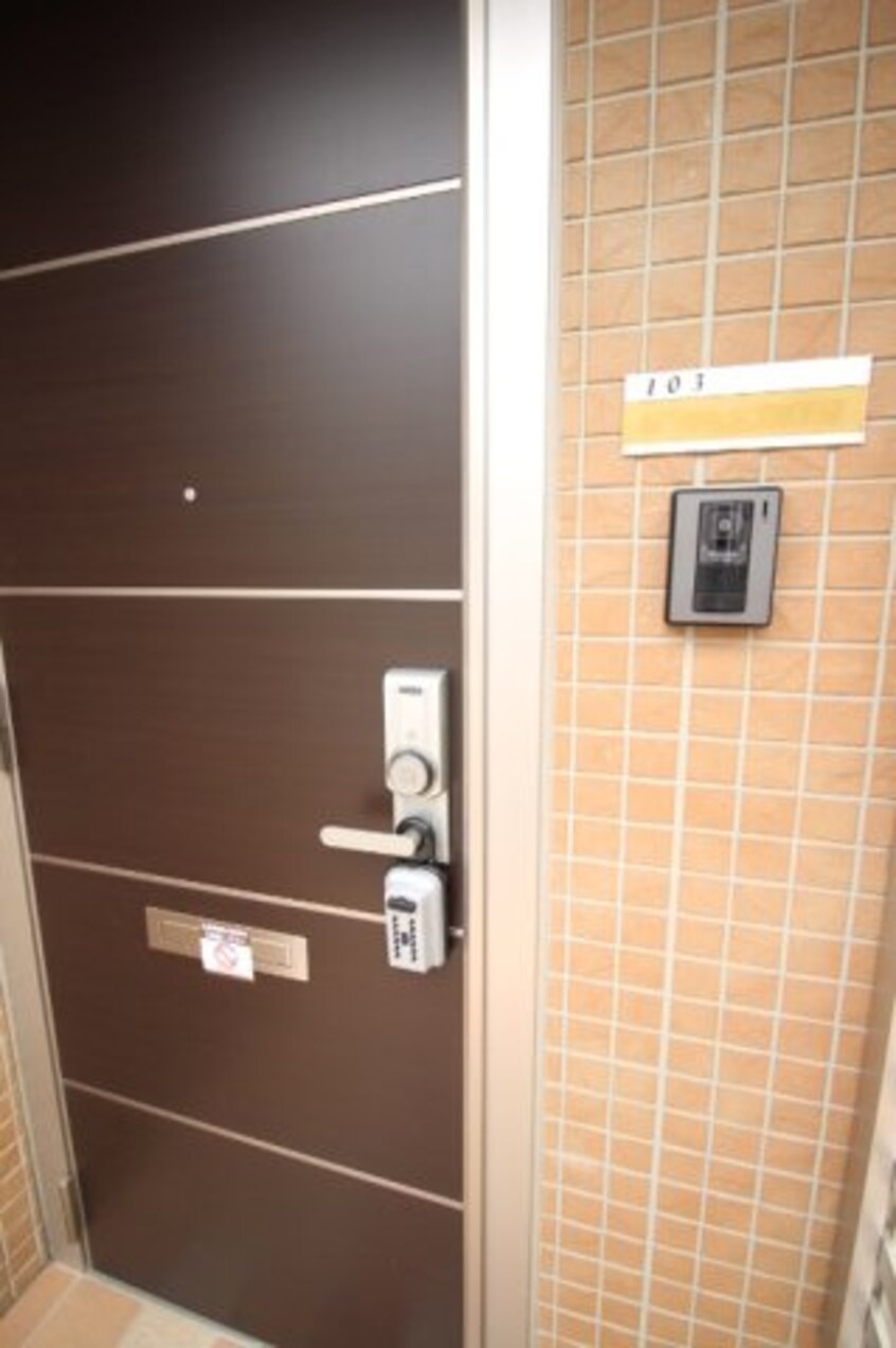 玄関錠（カードキータイプ） リーバス・E・イノセント B棟