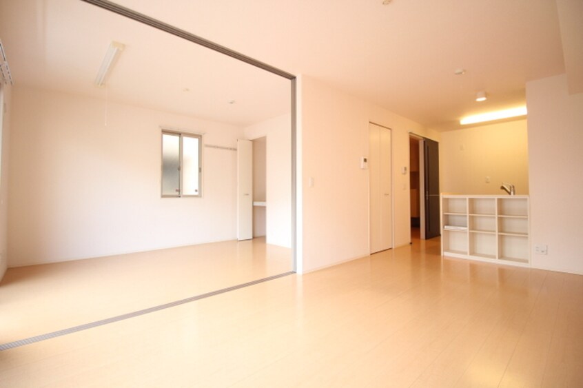 LDK リーバス・E・イノセント B棟