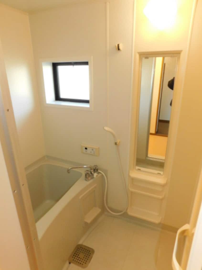 浴室 アドミレー樹太 C棟