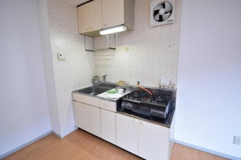 キッチン ウエストハイツ屋島 A棟