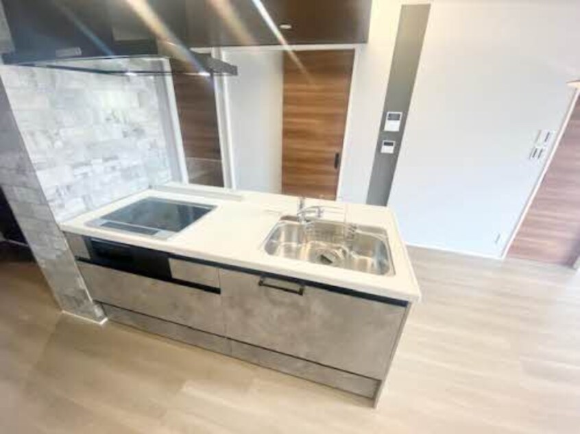 バルビゾン花園 301号-3 バルビゾン花園