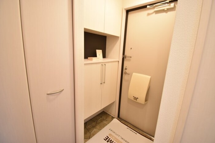 玄関 ルーチェ C棟