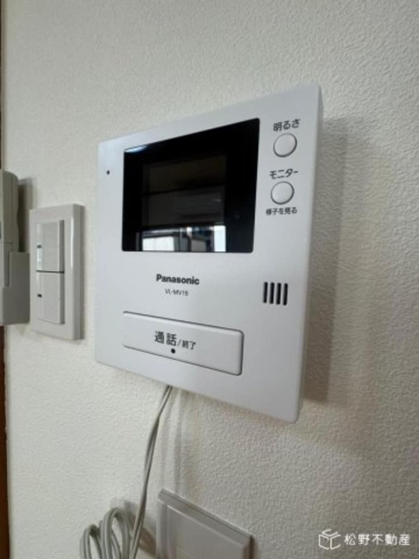  香川町川東上　一戸建て