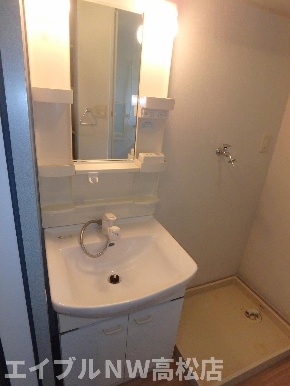  グリーンコート A棟