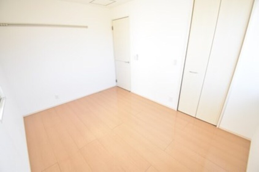 北洋室６帖 ヴェルナーレ香西東