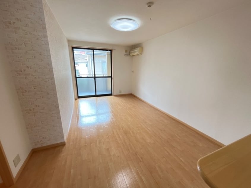 リビング ラフォーレ木太