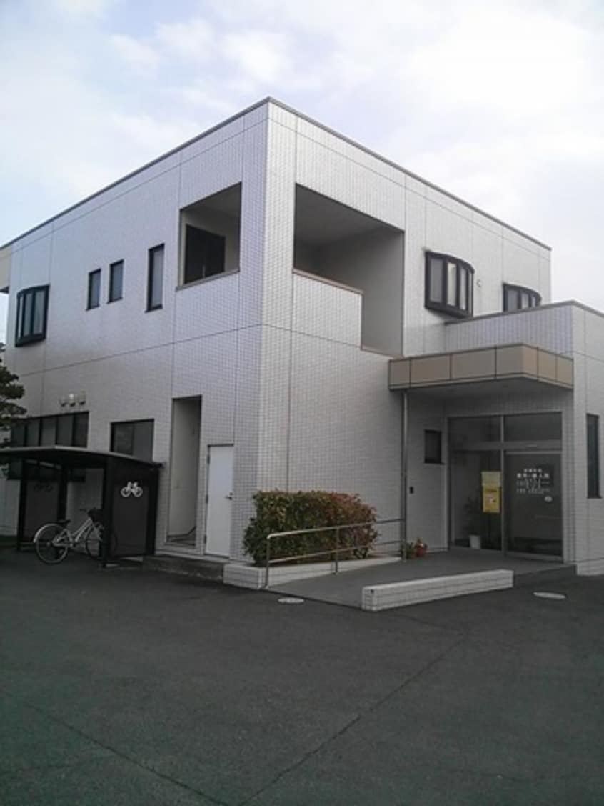 和田産婦人科医院 0.6km サノーレ