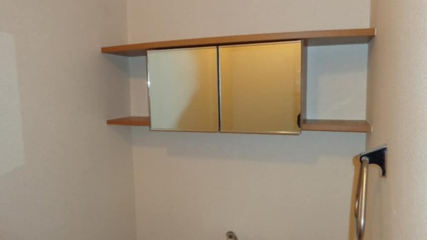 トイレ収納 ロイヤルコーポ中川