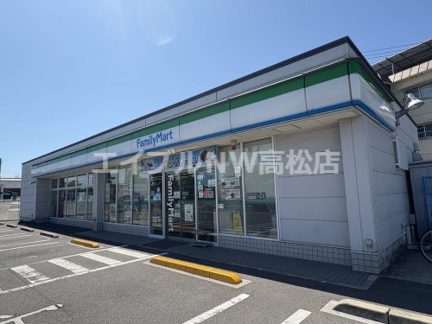 ファミリーマート 木太町八区店(コンビニ)まで319m タウニィ長田