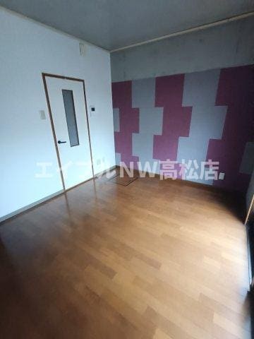  グロリアスハイム