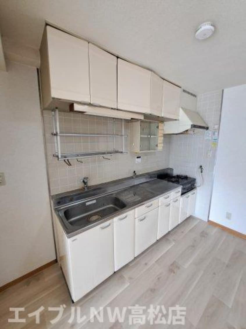  ロイヤルハイツ茜