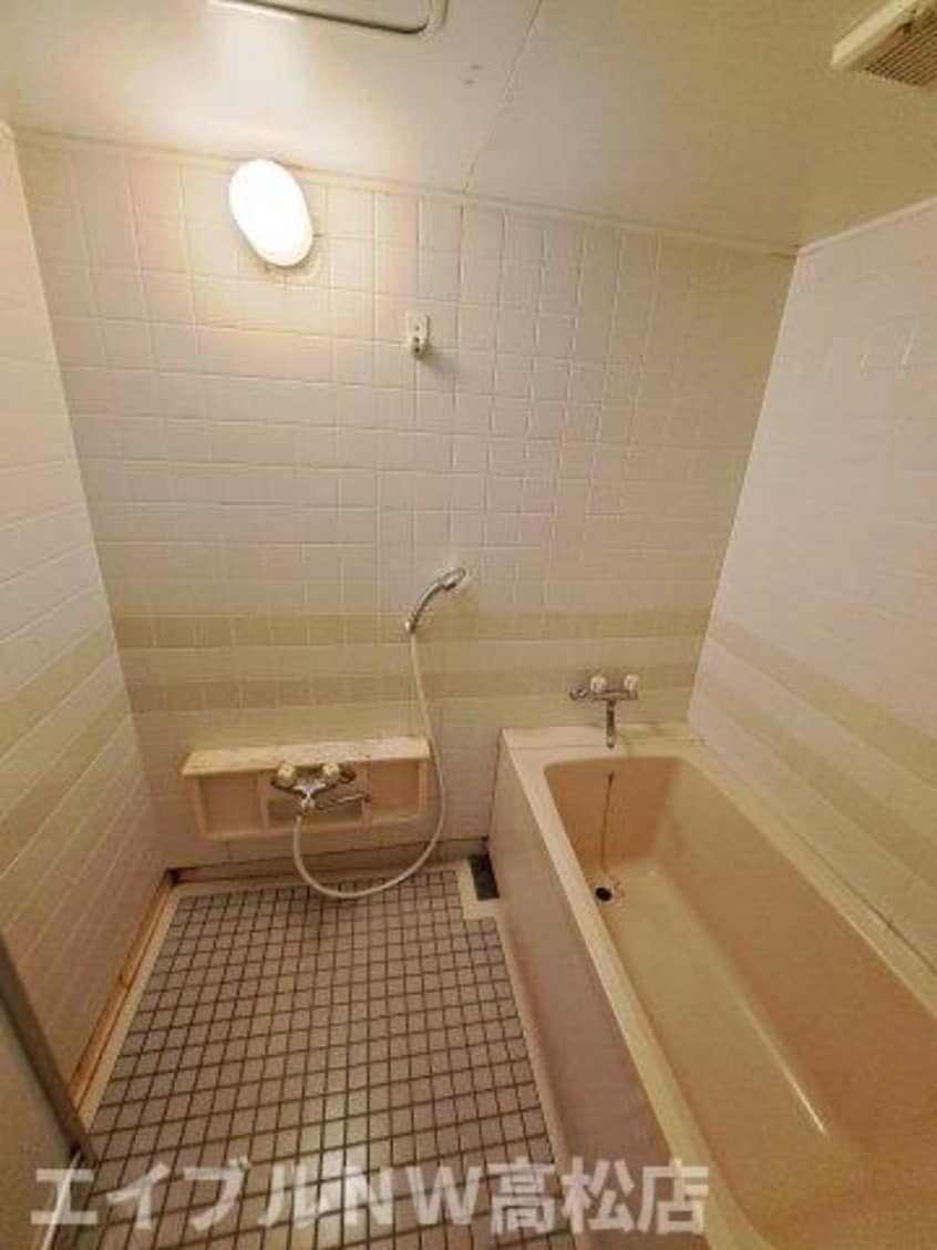  ロイヤルハイツ茜