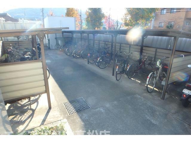 駐輪場 ロイヤルハイツ茜