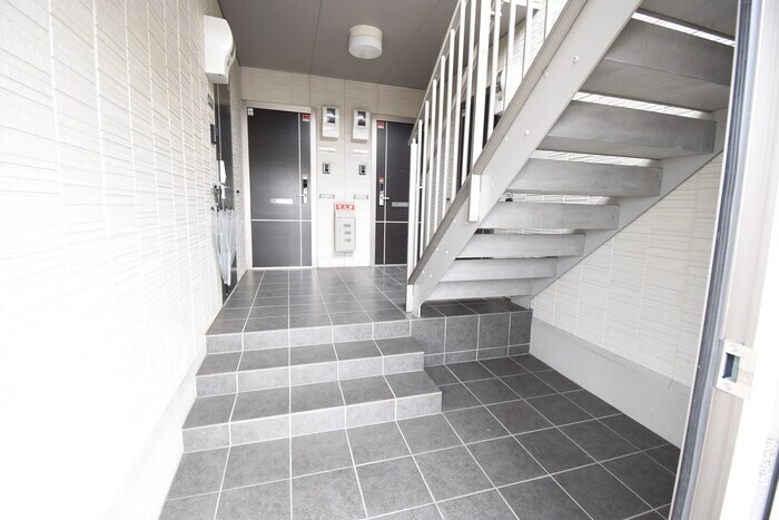 エントランス メープルアベニュー