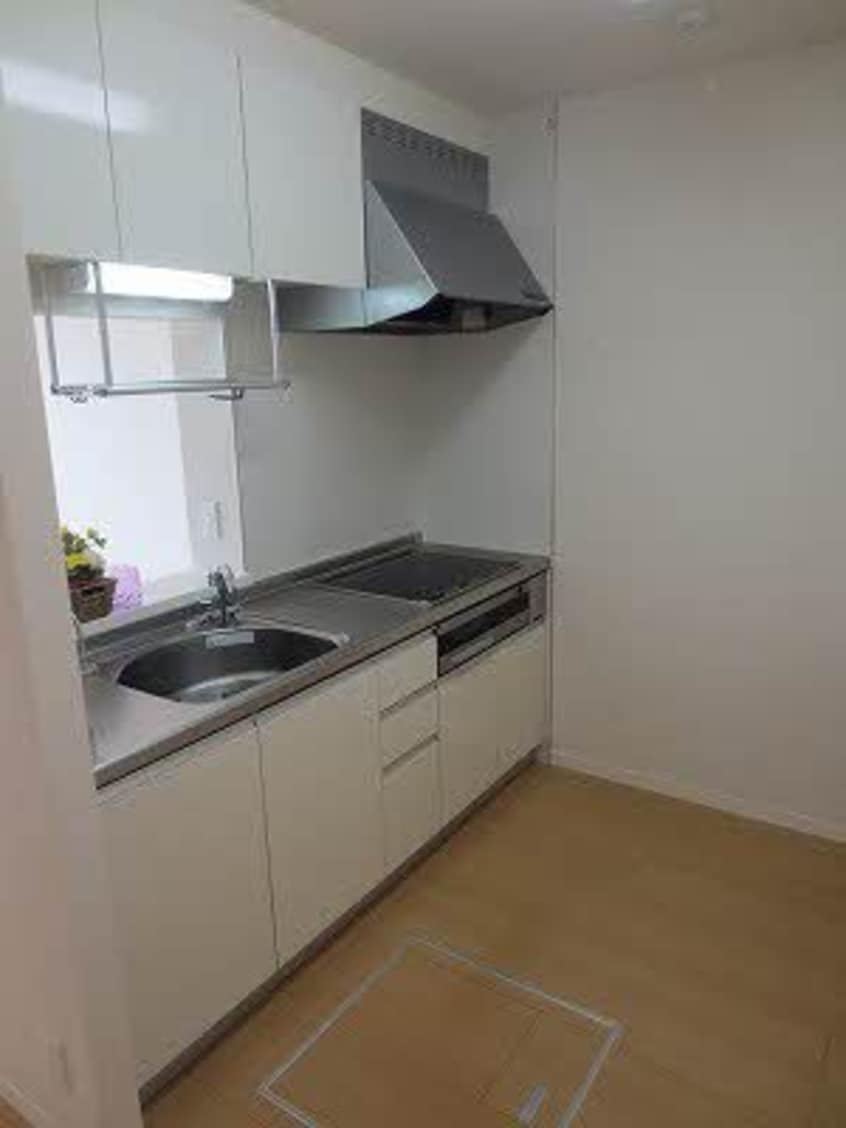  ウィステリア B棟