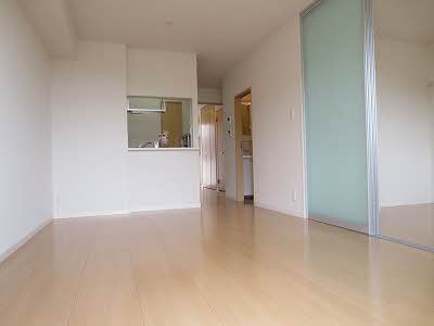  ウィステリア B棟