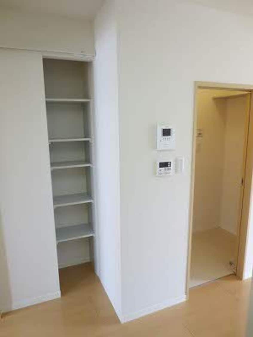  ウィステリア B棟