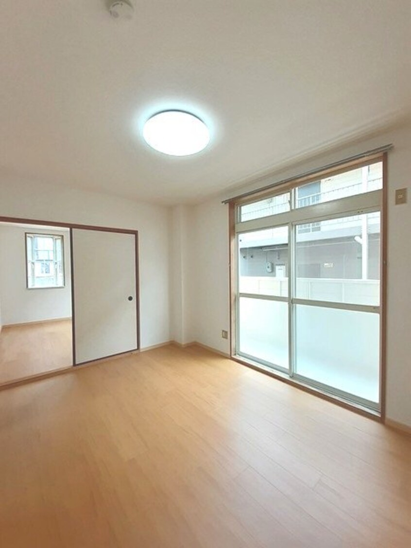 居室・リビング ハイツトミー