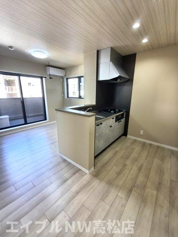  シャリンティア