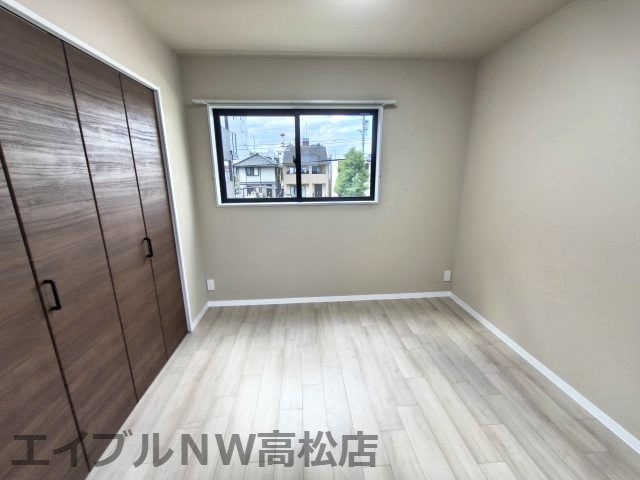  シャリンティア