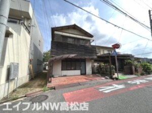 義経くらかけの松借家
