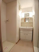 洗面所 ＳＵＮ　ＳＱＵＡＲＥ新地　Ｂ