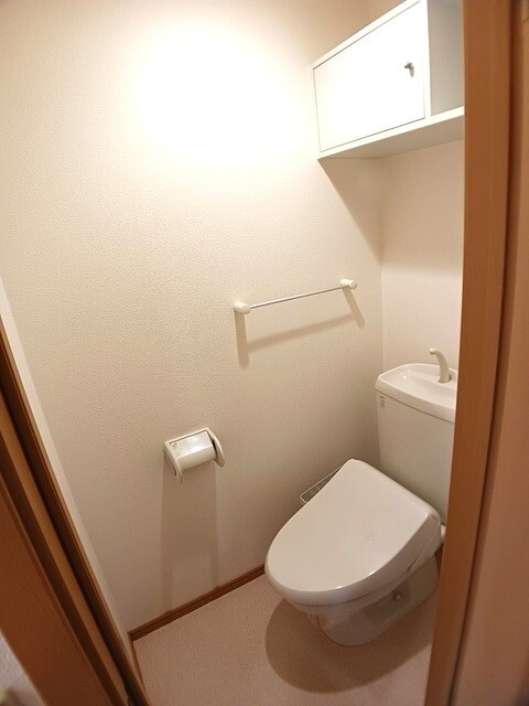 トイレ ＳＵＮ　ＳＱＵＡＲＥ新地　Ｂ