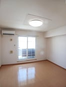 居室・リビング ＳＵＮ　ＳＱＵＡＲＥ新地　Ｂ